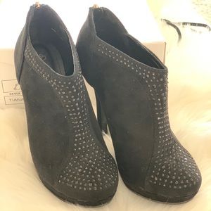 DBDK Fashion Tiana Black Suede Studded Bootie